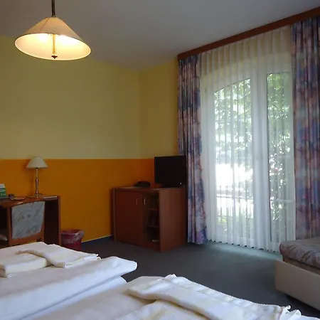 Отель Marianne Und Restaurant Kiek In 3*