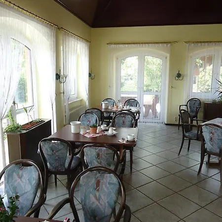 Отель Marianne Und Restaurant Kiek In Плау-ам-Зее